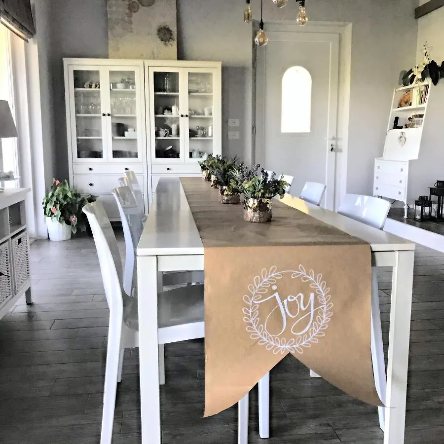 Il Sassoscritto Bed And Breakfast Montecalvo Versiggia Bed & Breakfast