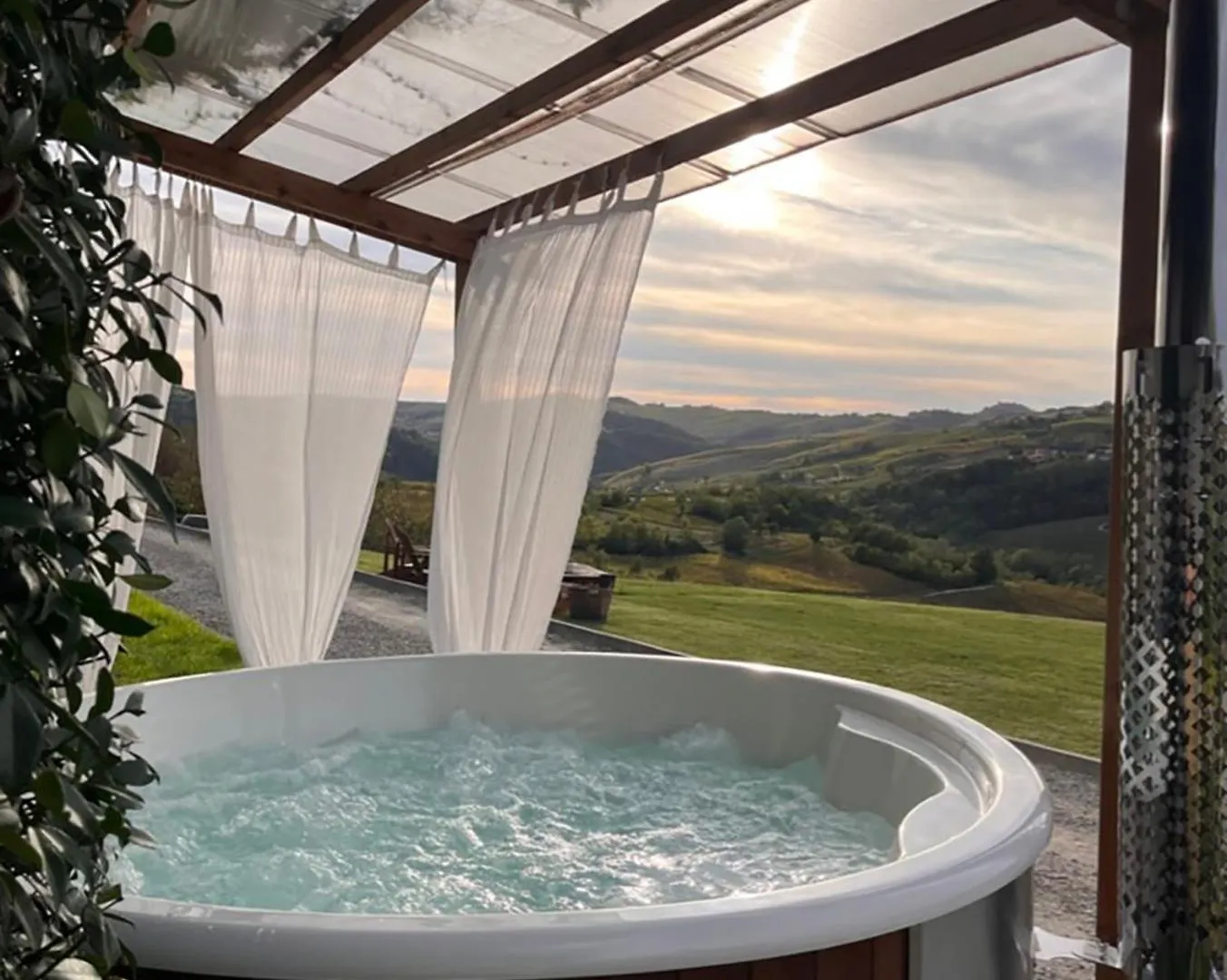 Il Sassoscritto Bed And Breakfast Montecalvo Versiggia 4*,