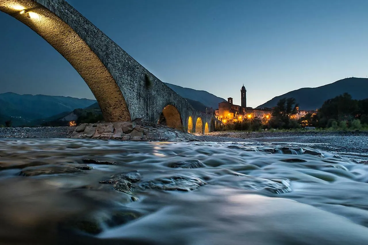 Bed & Breakfast Il Sassoscritto Bed And Breakfast Montecalvo Versiggia