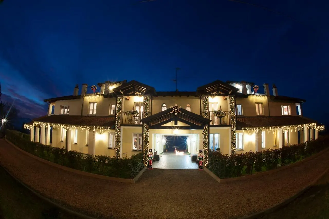 Il Sassoscritto Bed And Breakfast Montecalvo Versiggia Bed & Breakfast