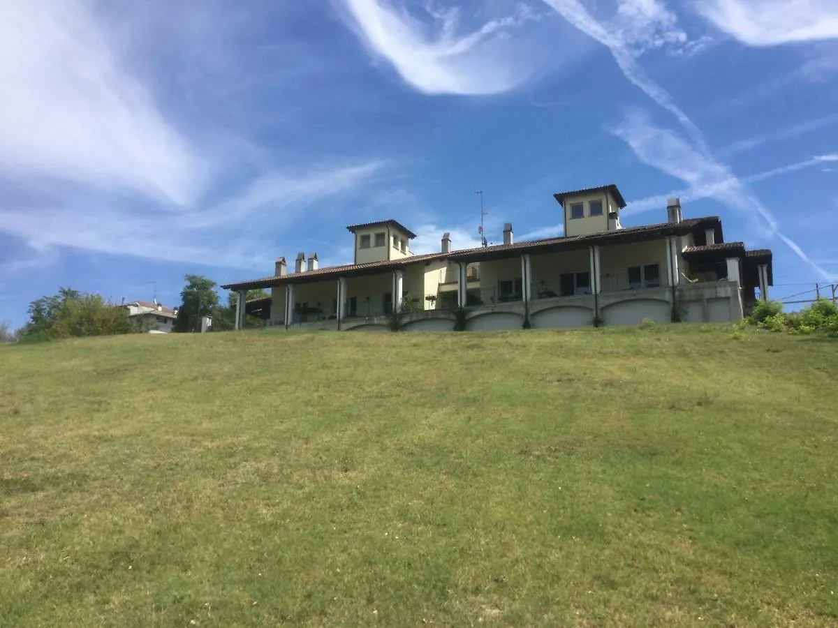 Il Sassoscritto Bed And Breakfast Montecalvo Versiggia Bed & Breakfast