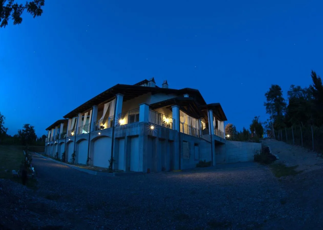 Bed & Breakfast Il Sassoscritto Bed And Breakfast Montecalvo Versiggia