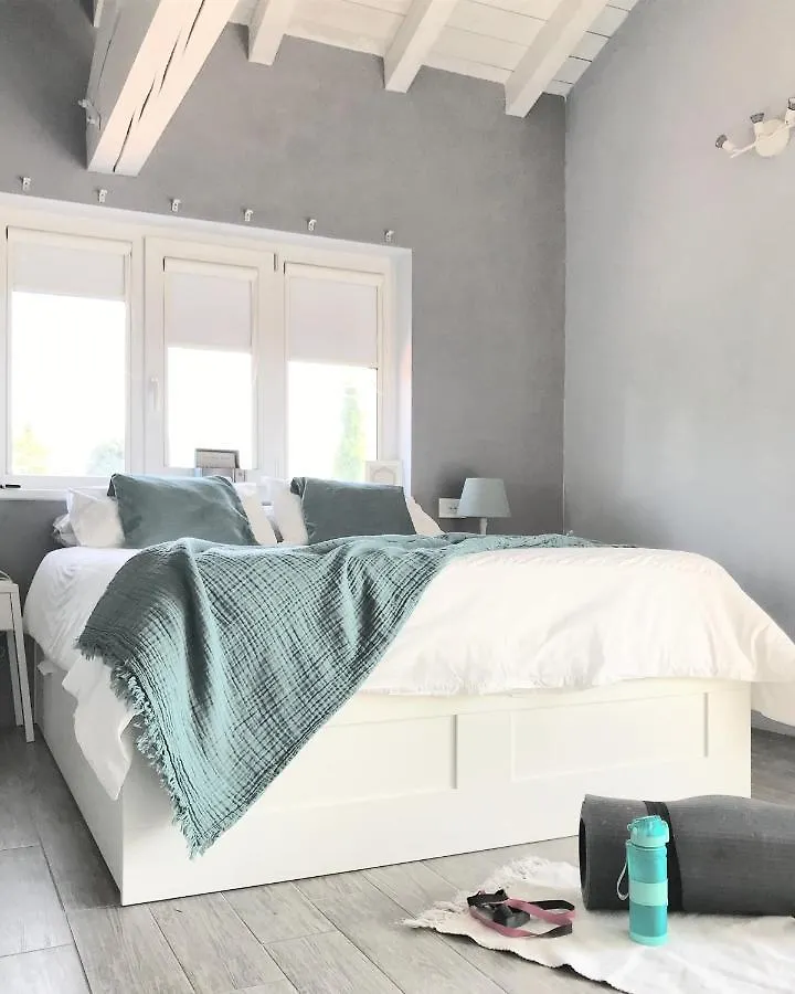 Il Sassoscritto Bed And Breakfast Montecalvo Versiggia